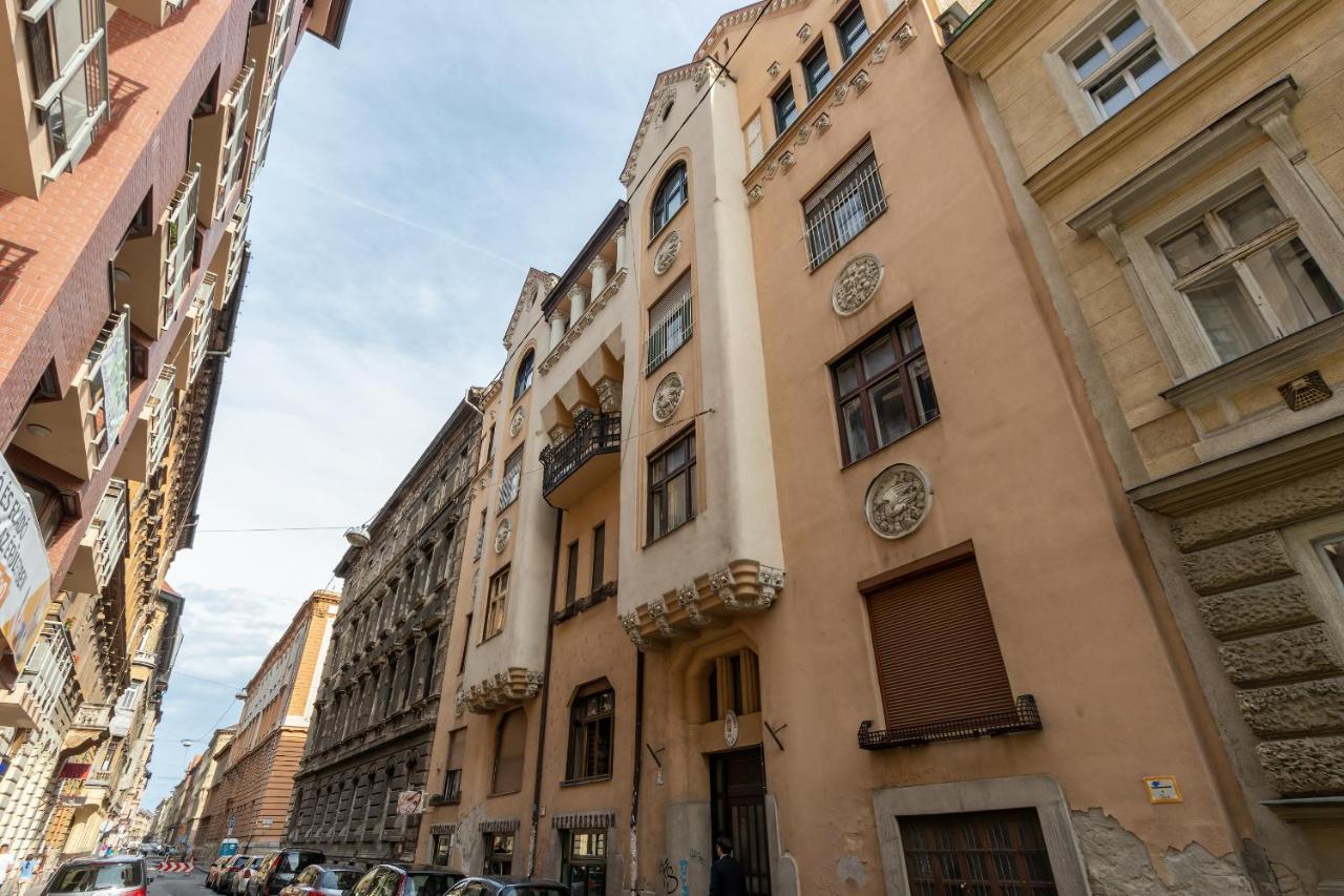 D.Five Aradi B Apartment Budapest Eksteriør bilde