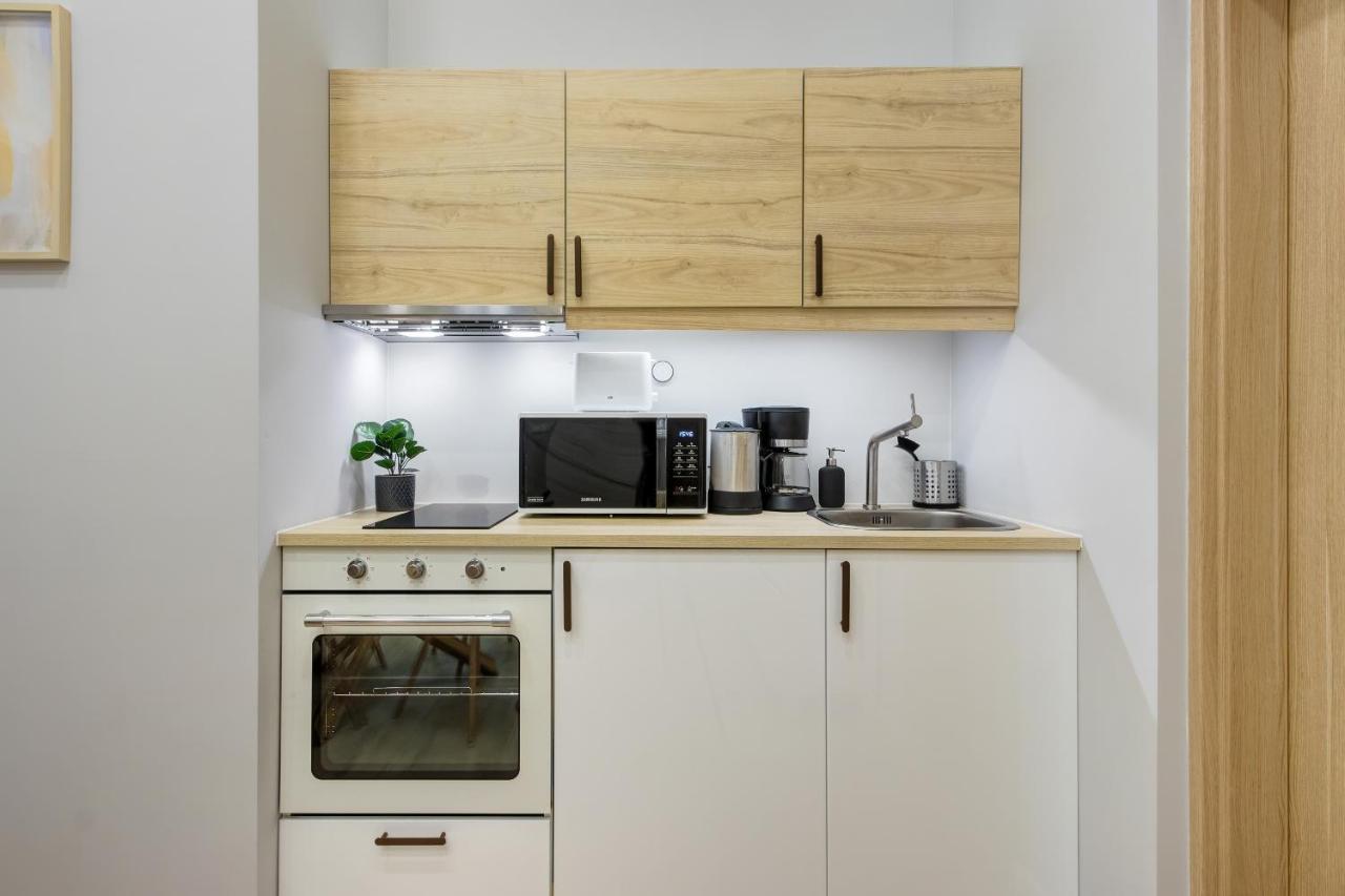 D.Five Aradi B Apartment Budapest Eksteriør bilde